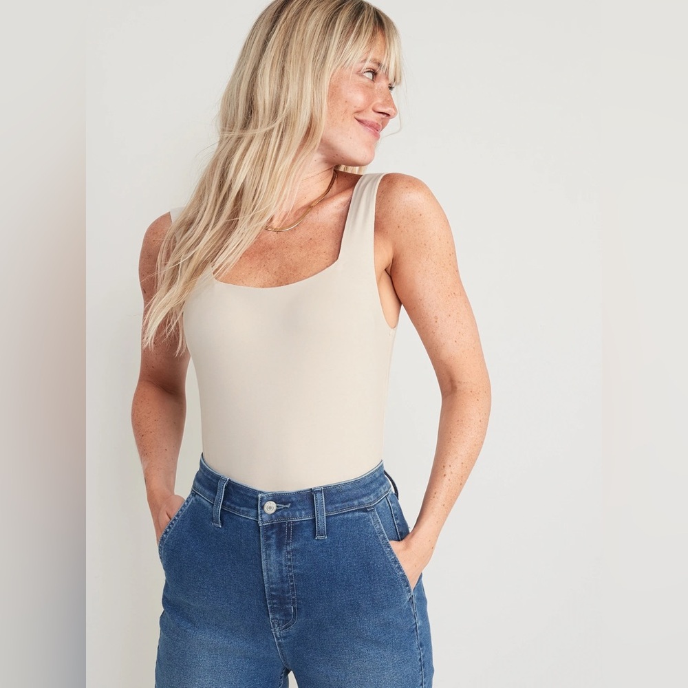 Fitted Sleeveless Square-Neck Bodysuit
